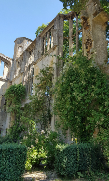 Sudeley Castle is a fascinating mix of restored Elizabethan mansion and picturesque ruins, with magnificent gardens, a chapel and an adventure playground.